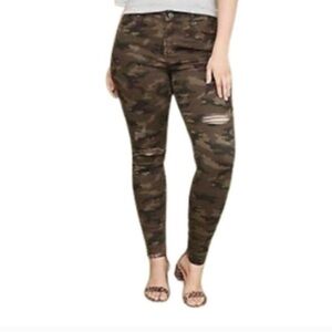 Camo skinny jeans